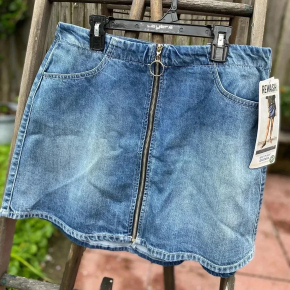 Rewash Dresses & Skirts - NWT Rewash Full Front Zip Denim Jean Mini Skirt Women's Size 11 Vintage